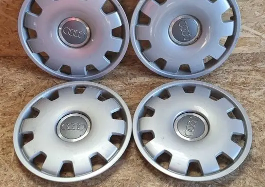 Audi A4 S4 B7 8E 8H R16 wheel hub/cap/trim 4B0601147D
