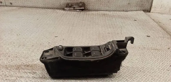 Subaru Legacy Electric window control switch 