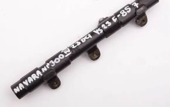 Nissan Navara D23 Fuel main line pipe 175217543R
