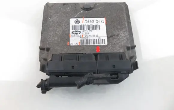 Skoda Fabia Mk1 (6Y) Engine control unit/module 6160131301 036906034KE IAW4TVKE