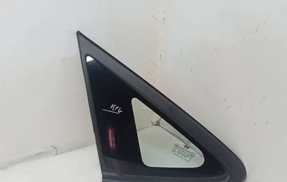 Hyundai ix35 Rear side window