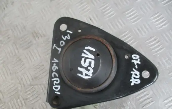 Hyundai i30 Engine mount vacuum valve 