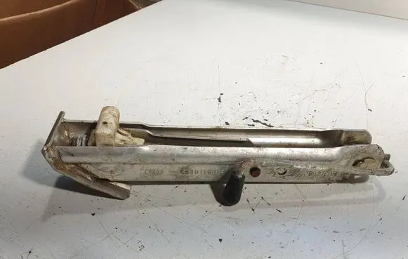 BMW 3 E90 E91 Lift Jack 443011031B