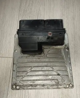 Mercedes-Benz C W203 Engine control unit/module A2711532291 A0014466902 5WK90538