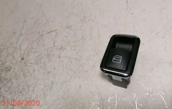 Mercedes-Benz C W204 Electric window control switch A2048700451