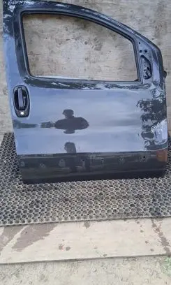 Peugeot Bipper Front door