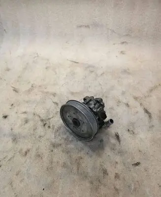 Audi A6 S6 C5 4B Power steering pump