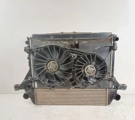 Nissan NV400 Radiator set 214815872R 214107695R M142557E