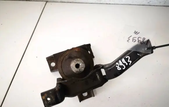 Suzuki Liana Engine mount bracket