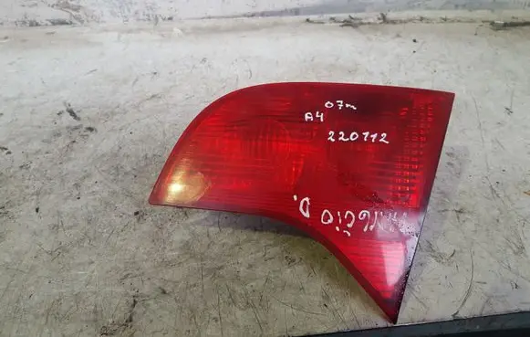 Audi A4 S4 B7 8E 8H Tailgate rear/tail lights 8E9945094