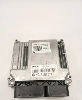 BMW 1 E82 E88 Engine control unit/module 7810002 0281013776