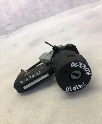Opel Mokka B Ignition lock 9664486680