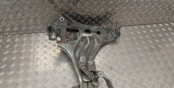 Toyota Prius+ (ZVW40) Other engine bay part
