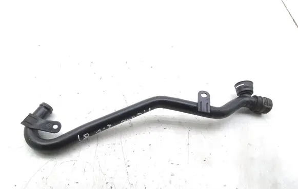 Volkswagen Tiguan Engine coolant pipe/hose 5N0121065