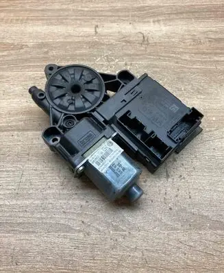Volkswagen PASSAT B6 Front door window regulator motor 3C0959792 3C0959702