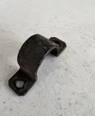 Audi A4 S4 B6 8E 8H Sway bar bush bracket, rear 