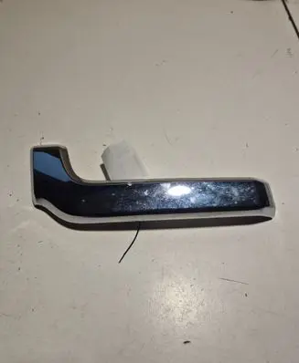 Front bumper splitter molding