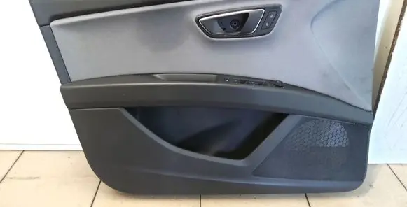 Seat Leon (5F) Front door card panel trim 5F4867131