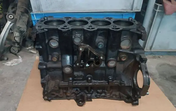 Hyundai ix35 Engine block D4FD