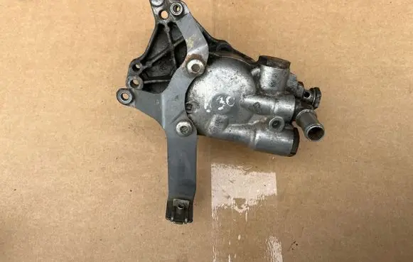 BMW X3 E83 Power steering pump AC46000