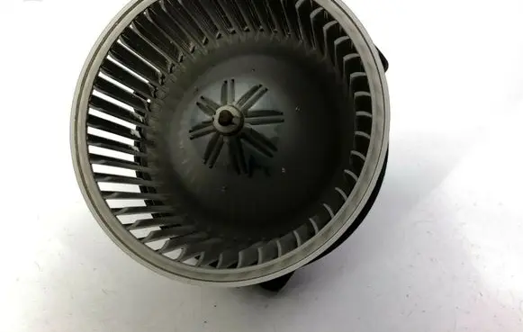Mitsubishi Carisma Heater fan/blower MR270024 F3352
