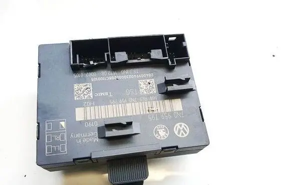 Skoda Superb B6 (3T) Door control unit/module 7N0959795