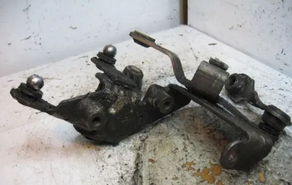 Skoda Octavia Mk1 (1U) Gear selector/shifter in gearbox 