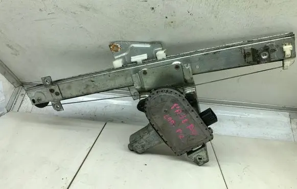 Mitsubishi Pajero Front door window regulator with motor MR436870