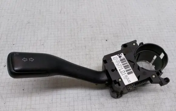 Volkswagen Golf IV Indicator stalk 8L0953513G