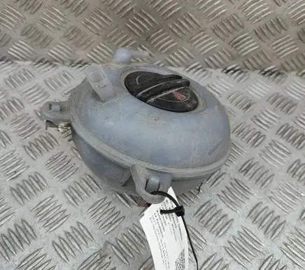 Volkswagen Golf VII Coolant expansion tank/reservoir 5Q0121407F