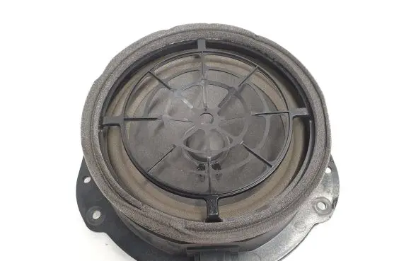 Audi TT TTS RS Mk3 8S Front door speaker