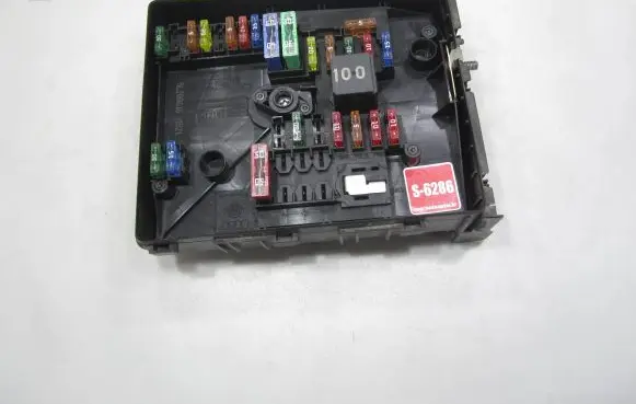 Volkswagen Caddy Fuse module 2K5970331K 2K0937804E L2K000087