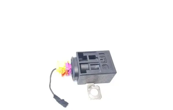 Audi A6 Allroad C6 Battery relay fuse 4F0915519