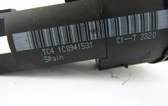 Volkswagen Golf IV Light switch 1C0941531