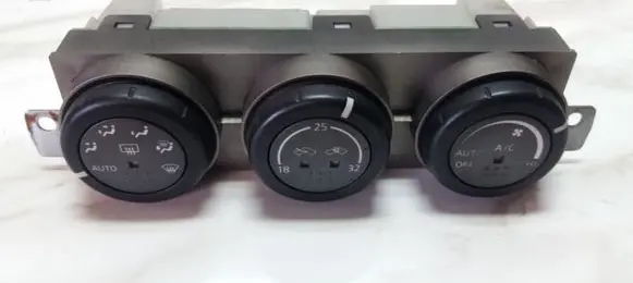 Nissan X-Trail T30 Climate control unit 27500EQ410