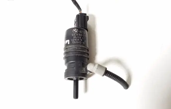 BMW 7 F01 F02 F03 F04 Windscreen/windshield washer pump 6934160