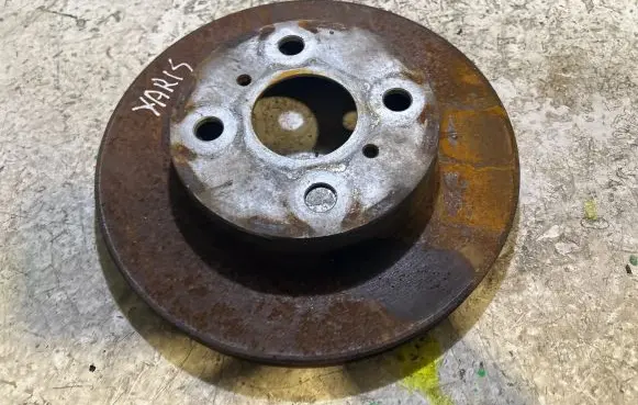 Toyota Yaris Front brake disc