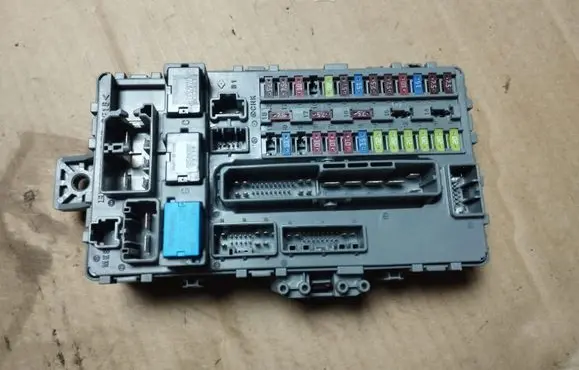 Fuse box set