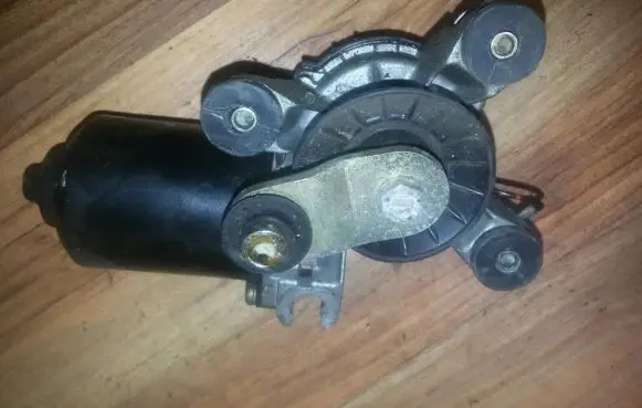 Mazda 626 Wiper motor 8492001302