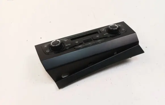 Audi A5 8T 8F Climate control unit 8T2820043T