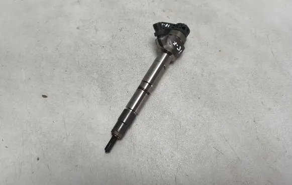 Fuel injector