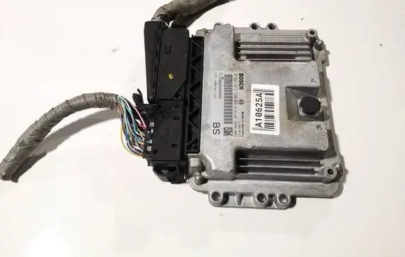 Honda FR-V Engine control unit/module 37825rjlg11c1