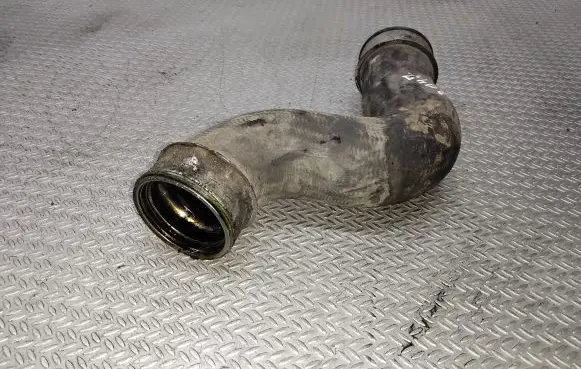 Volkswagen Golf V Intercooler hose/pipe