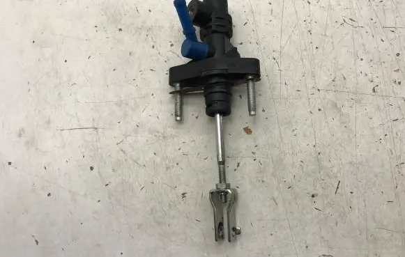 Toyota Corolla Verso AR10 Clutch master cylinder 3142005041 2990623