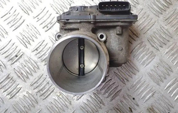 Volvo V70 Throttle valve 31293736 1450106100