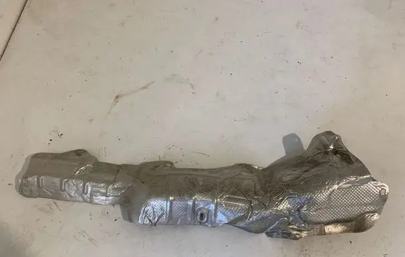Dodge Durango III Exhaust heat shield 68038805AF