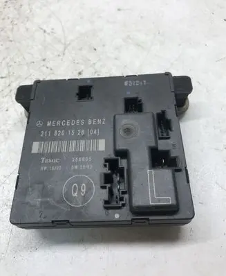 Mercedes-Benz E W211 Door control unit/module 2118201526