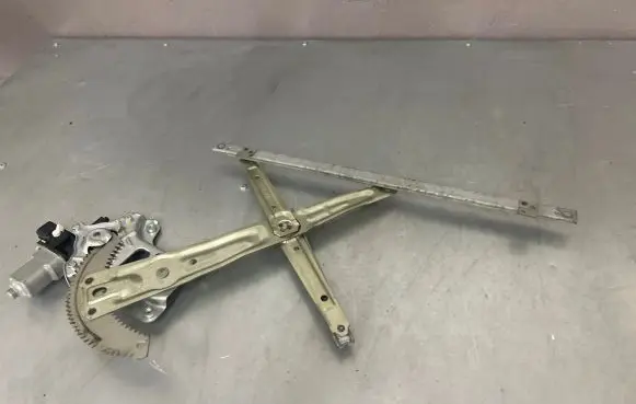 Citroen C-Crosser Front door electric window regulator 45xrh