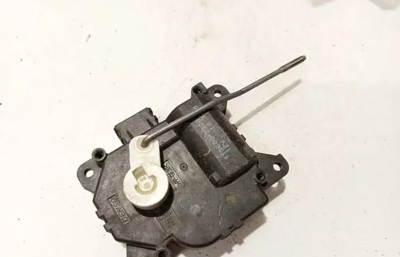 Suzuki Liana Air flap motor/actuator 1138002380