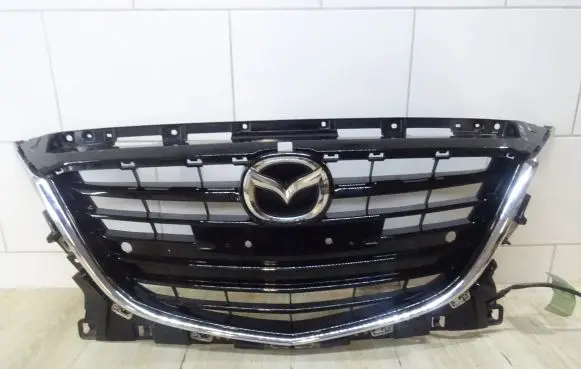Mazda 3 III Front grill BJE150712